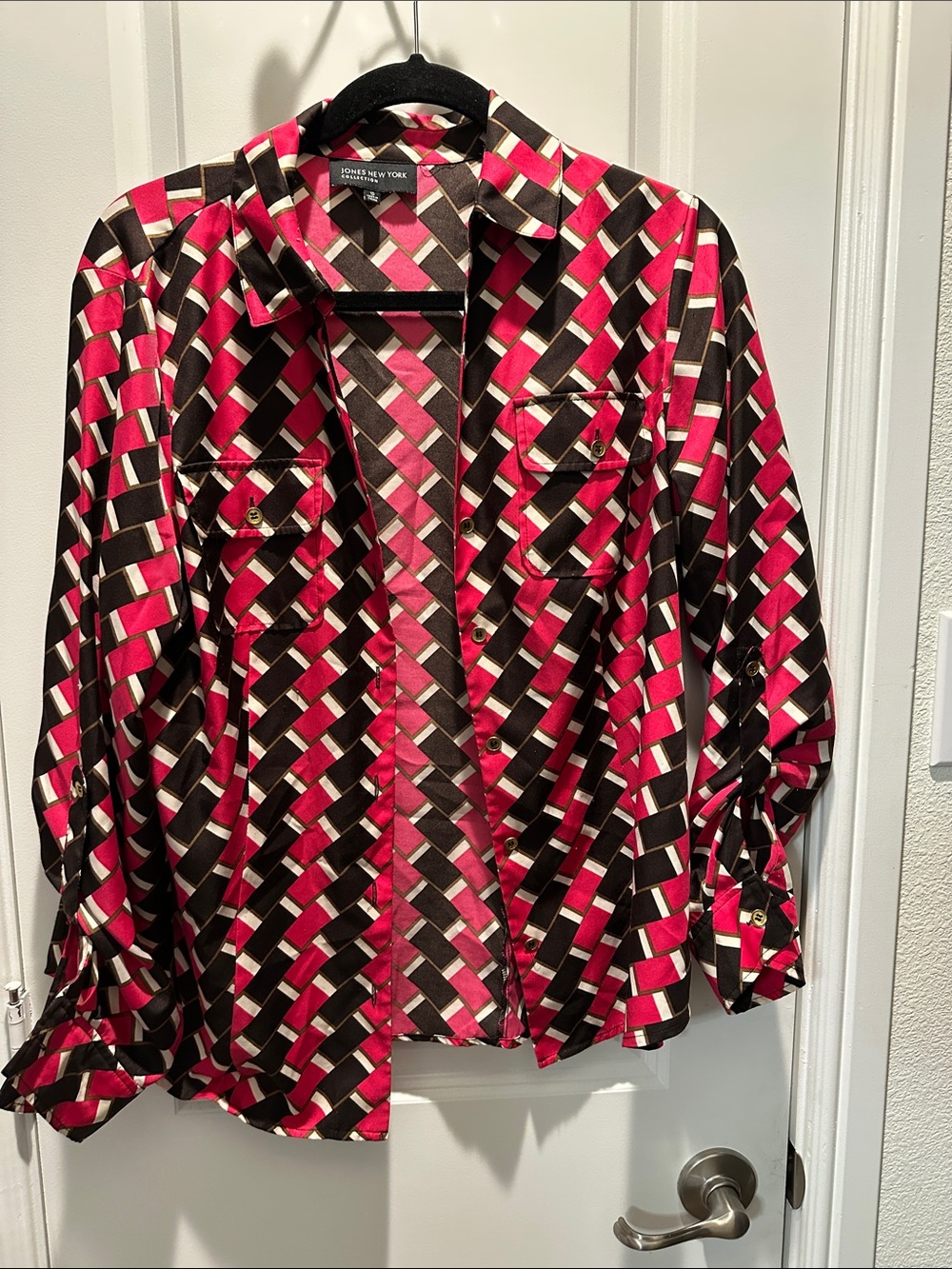 Jones New York Pink and Black Geometric Button-Front Shirt